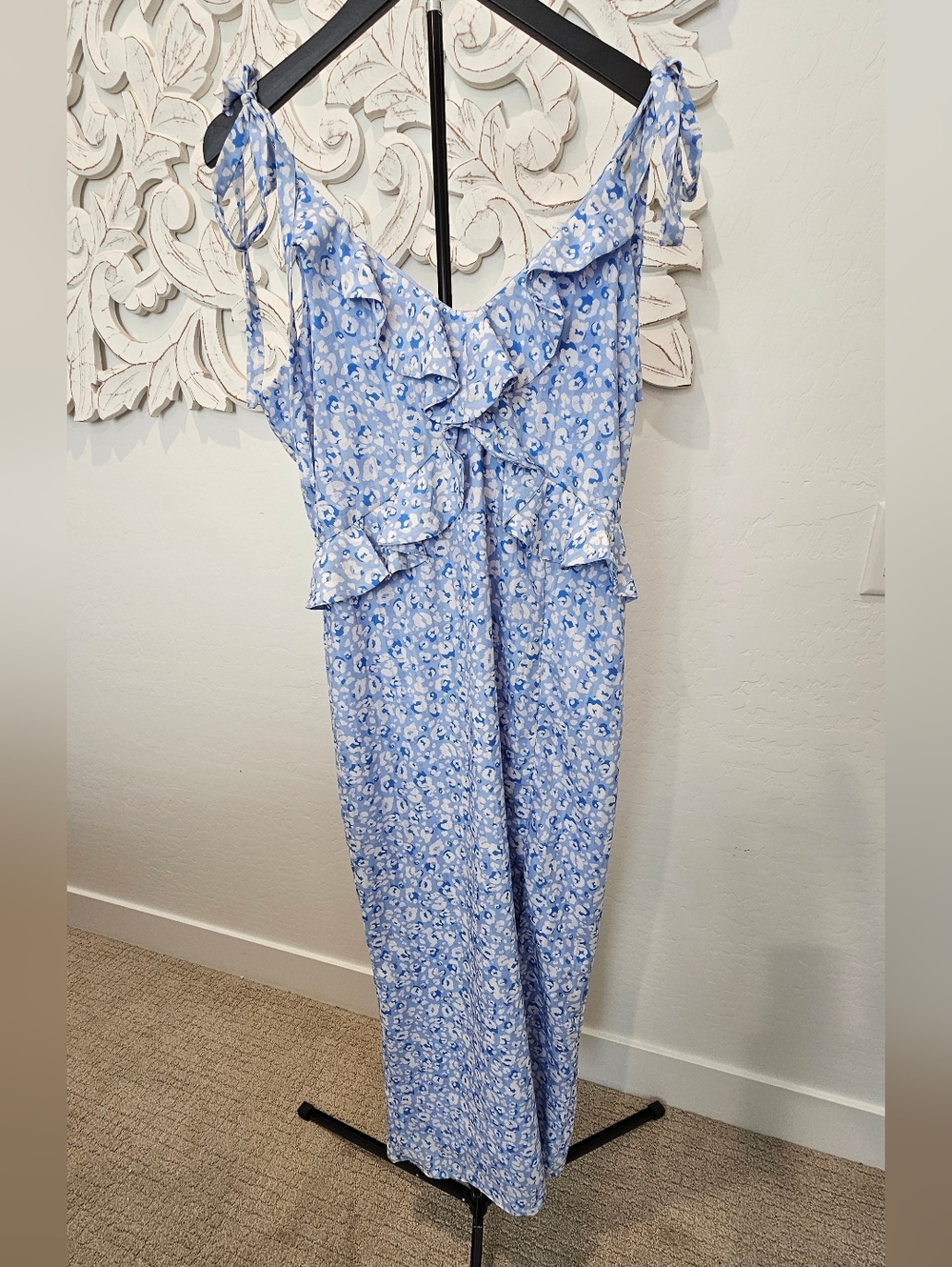Sage Light Blue Print Tie-Shoulder Midi Dress W/Slit Women's Size Medium NWT - Picture 3 of 8